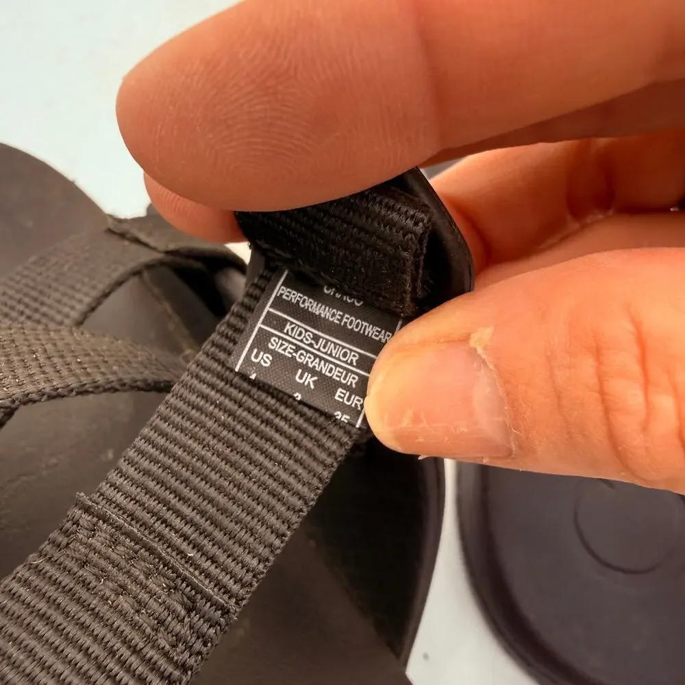 Chaco Kids Youth Chillos Black Slides Sandals Size 4